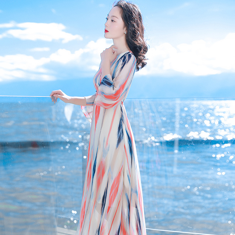 [现售-2个分类-无图]红色连衣裙女法式复古显瘦超仙长裙拍拍照好看三亚海边度假沙滩裙